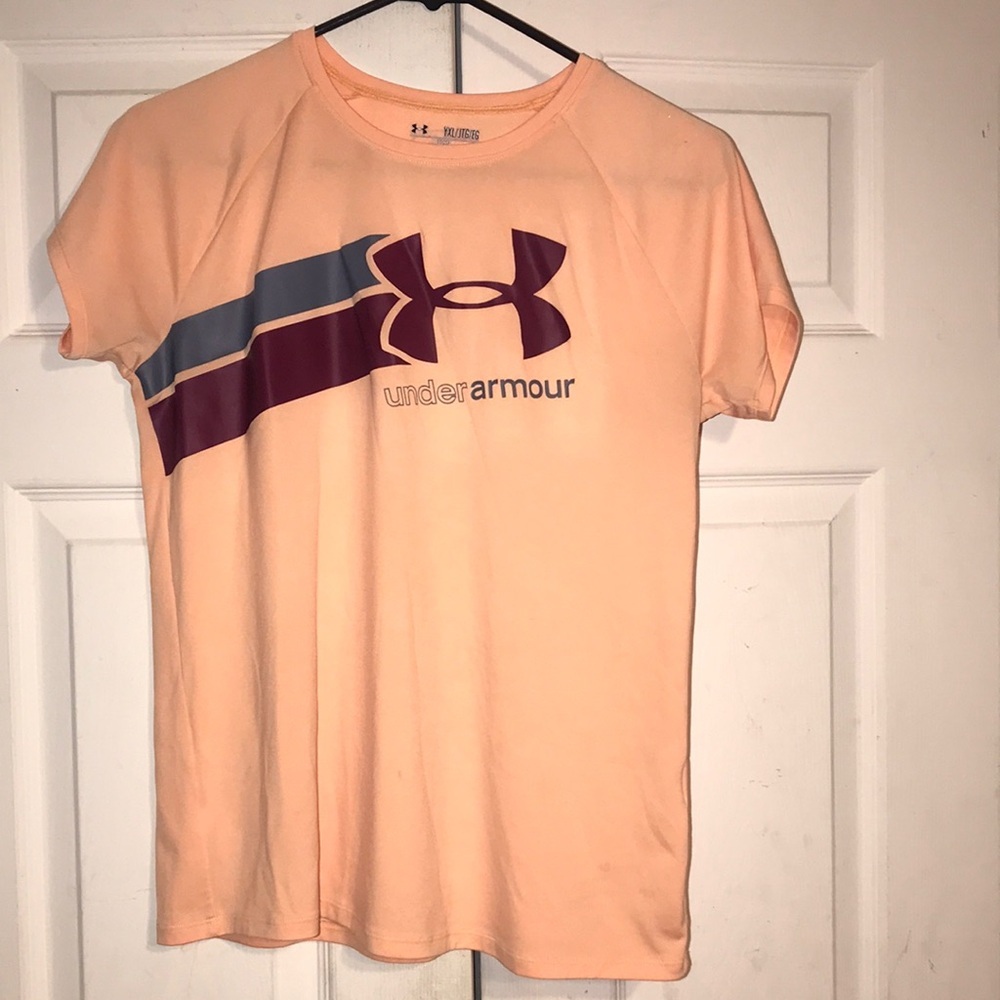 NWOT Girl’s Under Armour Top